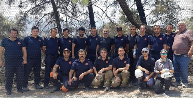 ORMAN YANGINLARINDA ÇALIŞANIN YANINDA BEM-BİR-SEN ORMAN YANGINLARINDA ÇALIŞANIN YANINDA BEM-BİR-SEN